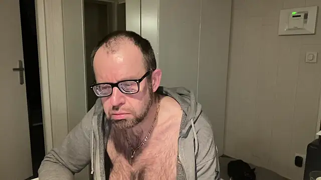 FABIOGLASSES online show from 8, 2, 2026