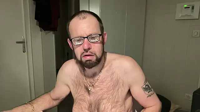 FABIOGLASSES online show from 24, 4, 2026