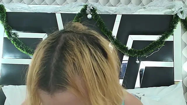 Snapshot of katya_kozlov chatting on 8, 1, 2025 katya kozlov online show from 8, 1, 2025