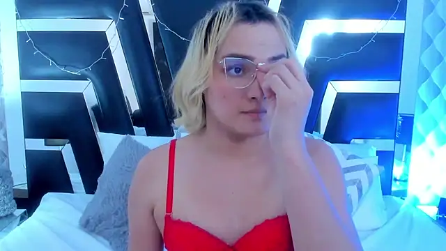 Snapshot of katya_kozlov chatting on 20, 2, 2025 katya kozlov online show from 20, 2, 2025