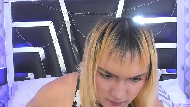 Snapshot of katya_kozlov chatting on 23, 9, 2025 katya kozlov online show from 23, 9, 2025