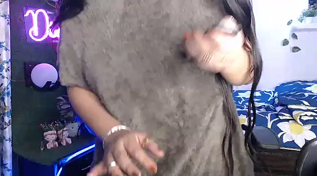 Snapshot of The_Divine_Love chatting on 7, 12, 2024 The Divine Love online show from 7, 12, 2024