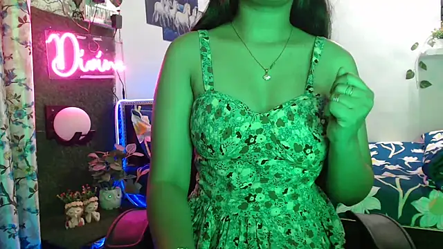 Snapshot of The_Divine_Love chatting on 8, 12, 2024 The Divine Love online show from 8, 12, 2024