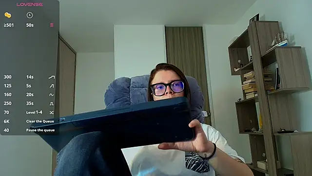 Arya starrk online show from 22, 10, 2025