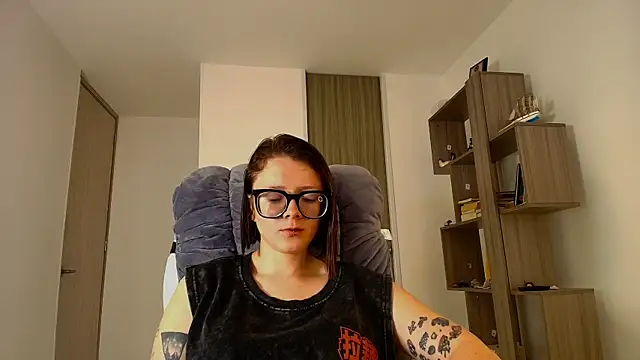 Arya starrk online show from 2, 11, 2025