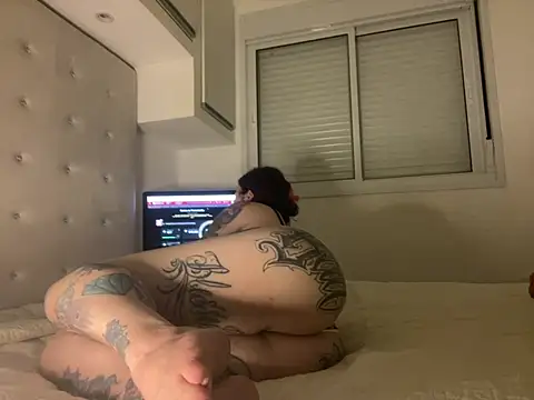 Snapshot of SabrinaRussel chatting on 9, 1, 2025 SabrinaRussel online show from 9, 1, 2025