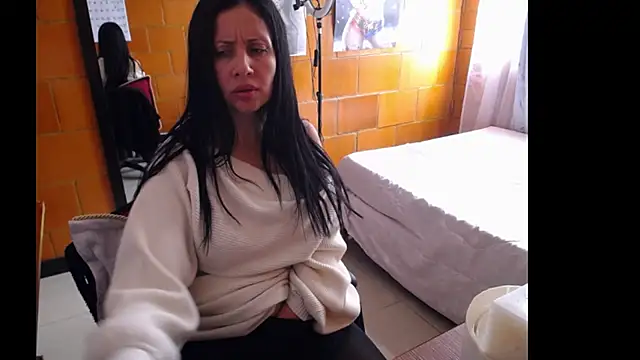 Snapshot of charlote_temple chatting on 27, 1, 2025 charlote temple online show from 27, 1, 2025