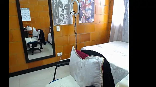 Snapshot of charlote_temple chatting on 28, 1, 2025 charlote temple online show from 28, 1, 2025