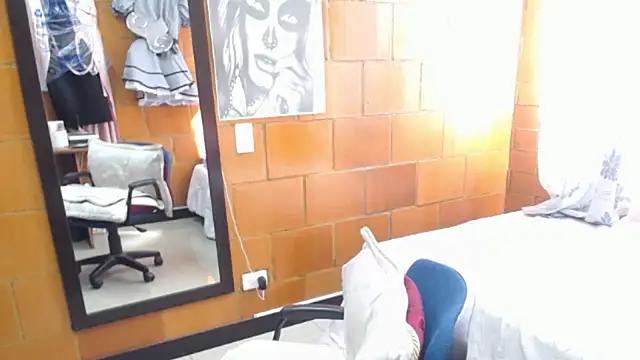 Snapshot of charlote_temple chatting on 23, 10, 2025 charlote temple online show from 23, 10, 2025