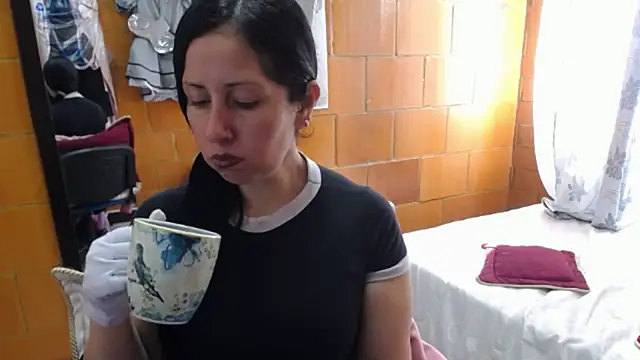 Snapshot of charlote_temple chatting on 30, 10, 2025 charlote temple online show from 30, 10, 2025