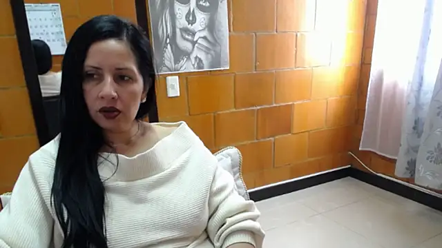 Snapshot of charlote_temple chatting on 26, 11, 2025 charlote temple online show from 26, 11, 2025