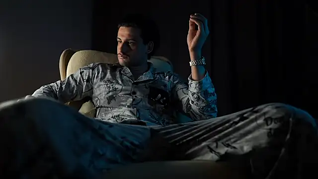 Keen   Luckystrike online show from 5, 2, 2025