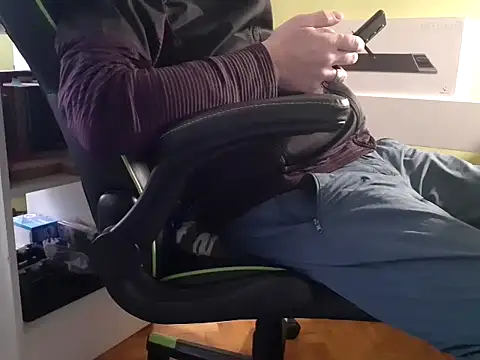 feathersify online show from 25, 11, 2025