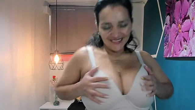 MarilynMiilf  online show from 10, 12, 2024