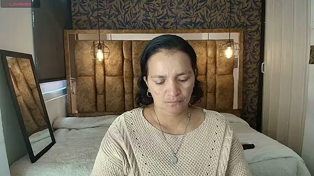 Snapshot of MarilynMiilf_ chatting on 8, 6, 2026 MarilynMiilf online show from 8, 6, 2026