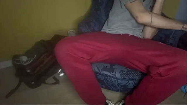 Snapshot of ThatGuyNextDoor1992 chatting on 22, 2, 2025 ThatGuyNextDoor1992 online show from 22, 2, 2025