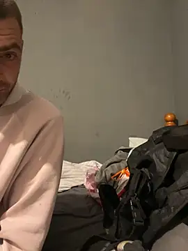 Snapshot of ThatGuyNextDoor1992 chatting on 16, 9, 2025 ThatGuyNextDoor1992 online show from 16, 9, 2025