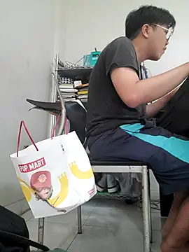 Snapshot of ksshp9502 chatting on 24, 9, 2025 ksshp9502 online show from 24, 9, 2025