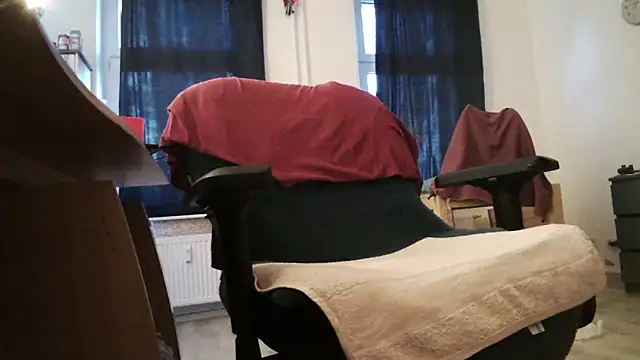 chubbysmallcockxh online show from 8, 4, 2026