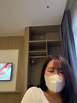 Onee-Chew online show from 10, 5, 2026