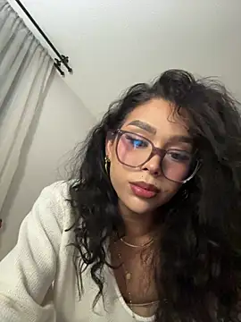 Snapshot of Samantha_Bernardo chatting on 29, 7, 2026 Samantha Bernardo online show from 29, 7, 2026