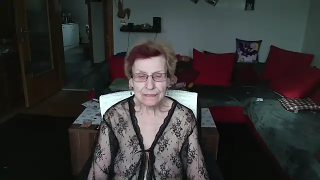 HeisseomaOriginal online show from 10, 4, 2026