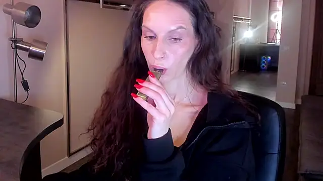 Mila Anders online show from 10, 3, 2026