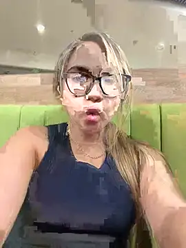 Snapshot of NatashaCruz- chatting on 28, 5, 2026 NatashaCruz- online show from 28, 5, 2026
