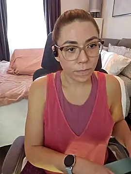 Snapshot of Ellie-L-Elizabeth chatting on 4, 12, 2024 Ellie-L-Elizabeth online show from 4, 12, 2024