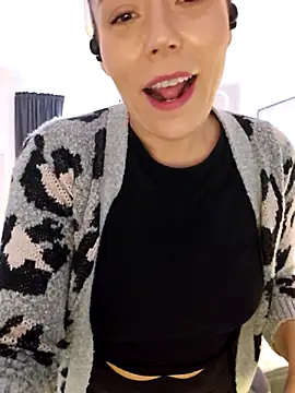 Snapshot of Ellie-L-Elizabeth chatting on 6, 2, 2025 Ellie-L-Elizabeth online show from 6, 2, 2025