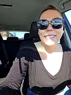 Snapshot of Ellie-L-Elizabeth chatting on 28, 2, 2025 Ellie-L-Elizabeth online show from 28, 2, 2025