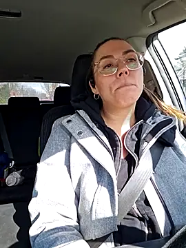 Snapshot of Ellie-L-Elizabeth chatting on 8, 3, 2025 Ellie-L-Elizabeth online show from 8, 3, 2025