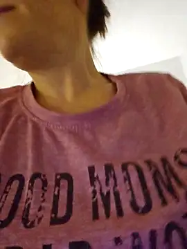 Snapshot of Ellie-L-Elizabeth chatting on 27, 11, 2025 Ellie-L-Elizabeth online show from 27, 11, 2025