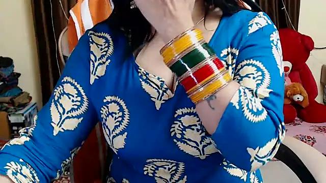 Snapshot of Naughty_Kashish chatting on 24, 12, 2024 Naughty Kashish online show from 24, 12, 2024