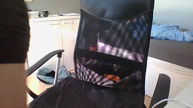 RamonJoosse2002 online show from 9, 6, 2026