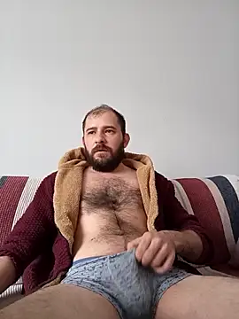 NiiiRvaNaa online show from 14, 10, 2025