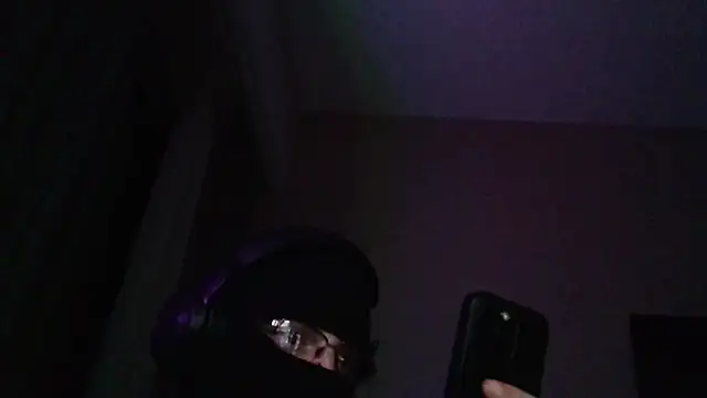 Snapshot of zvirboi chatting on 29, 10, 2025 zvirboi online show from 29, 10, 2025