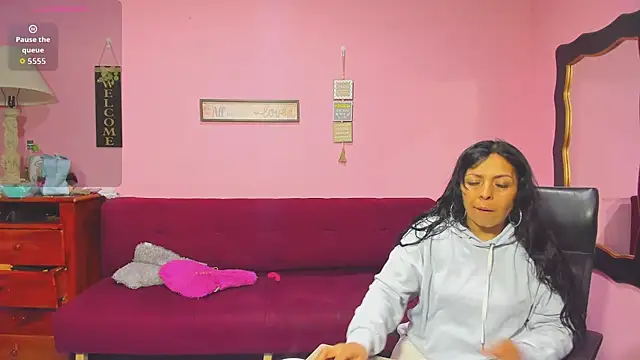 lesbiancuple online show from 5, 11, 2025