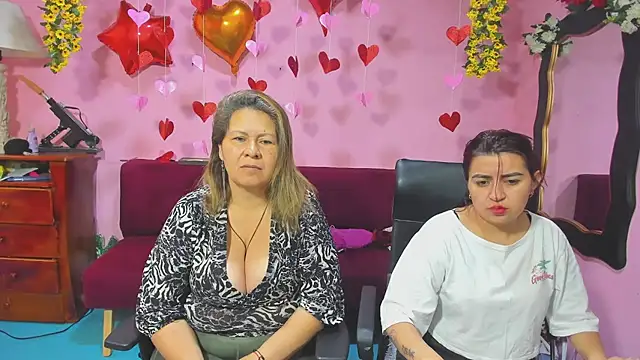 Snapshot of lesbiancuple chatting on 13, 2, 2026 lesbiancuple online show from 13, 2, 2026
