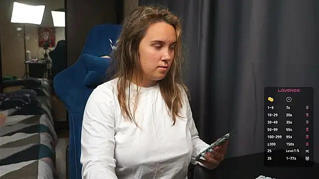 Sandra SW  online show from 15, 10, 2025