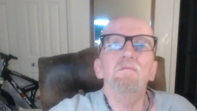 Snapshot of QueenDenizeAndTheCaptain chatting on 13, 1, 2026 QueenDenizeAndTheCaptain online show from 13, 1, 2026