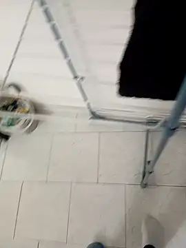 mickzizi online show from 5, 12, 2024