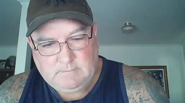 Snapshot of HOTANAL chatting on 4, 2, 2025 HOTANAL online show from 4, 2, 2025