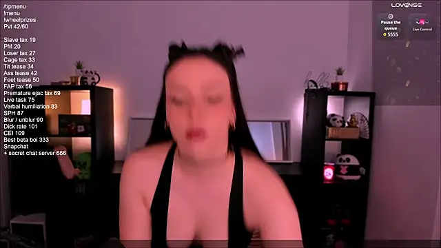 SofiRusselle online show from 22, 9, 2025