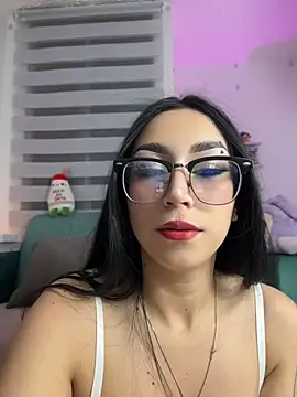Snapshot of sophie_cute66 chatting on 2, 8, 2026 sophie cute66 online show from 2, 8, 2026