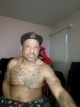 yellowwetfox online show from 4, 2, 2026