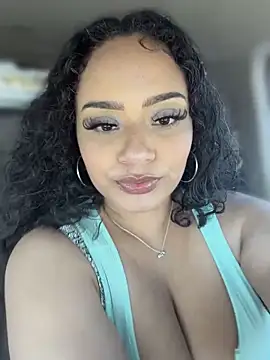 Snapshot of CarmelaAnthony chatting on 9, 4, 2026 CarmelaAnthony online show from 9, 4, 2026