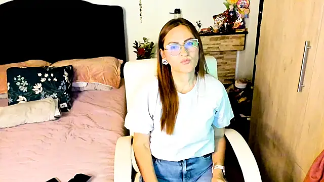 Snapshot of Xiimen chatting on 12, 3, 2025 Xiimen online show from 12, 3, 2025