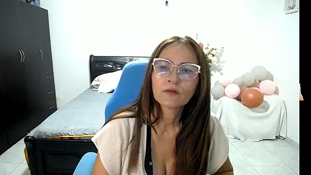 Snapshot of Xiimen chatting on 17, 9, 2025 Xiimen online show from 17, 9, 2025