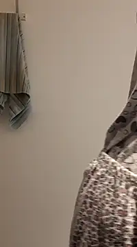 Moi Lina online show from 8, 12, 2024